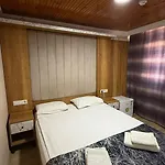 Hotel Qden 3*